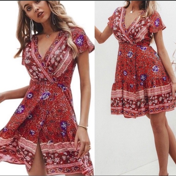 HOST PICK🌻🌻🌻 Red Floral Mini Dress - Picture 2 of 3